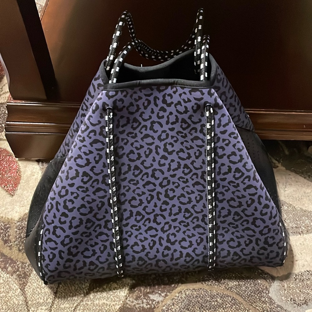 Neoprene black leopard tote
